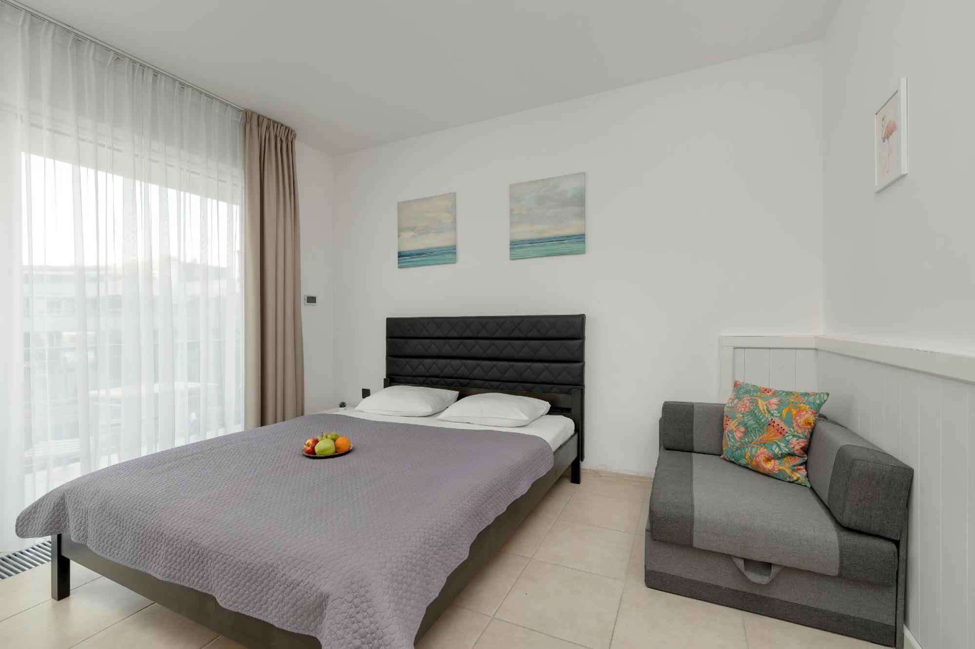Apartment Flamingo With Balcony In Seaview By Rent Like Miedzyzdroje
